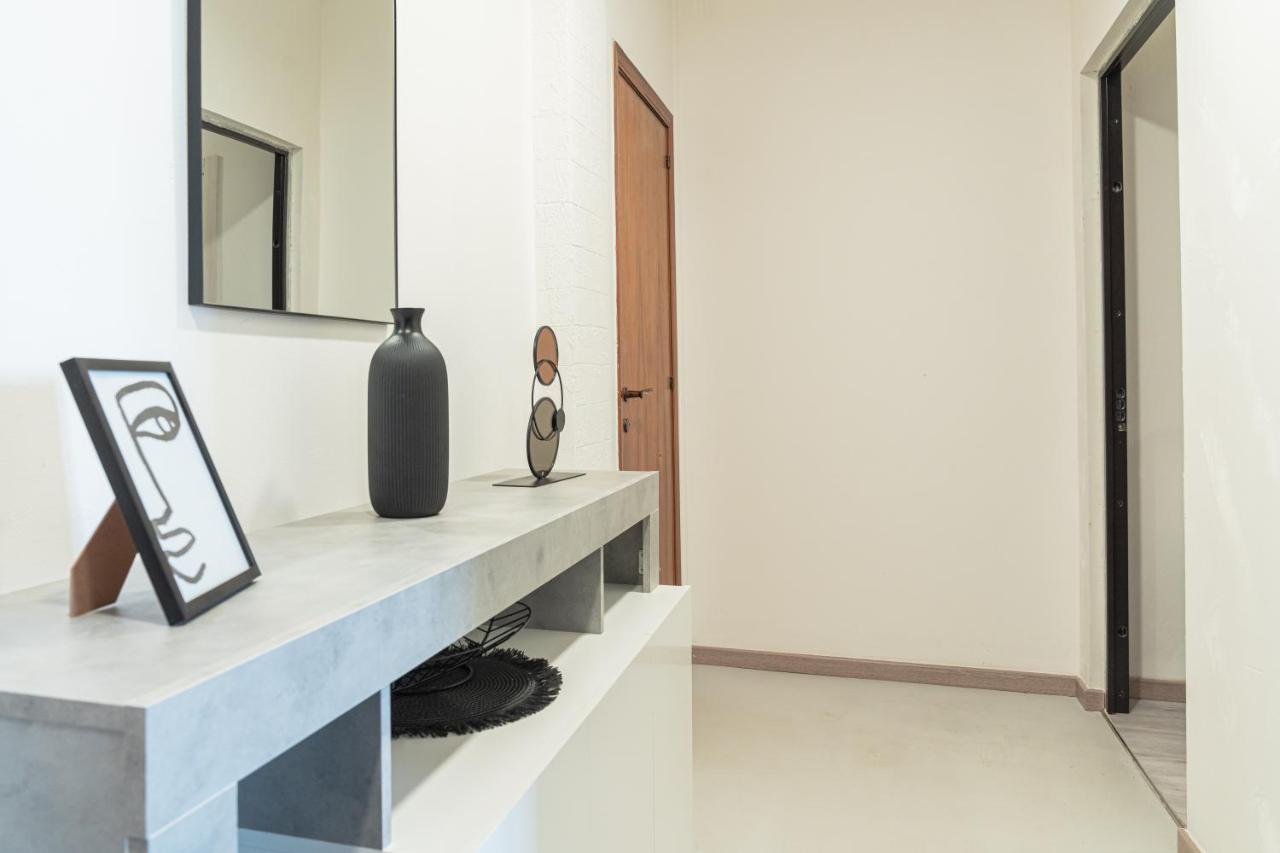 Almi - Guest Apartment Porto Torres Bagian luar foto