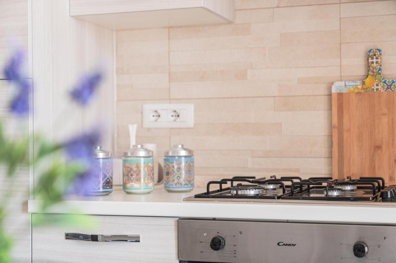 Almi - Guest Apartment Porto Torres Bagian luar foto