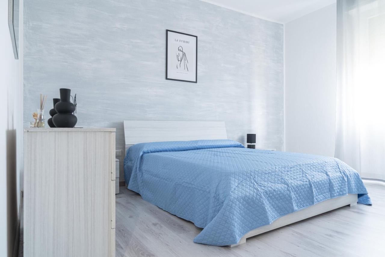Almi - Guest Apartment Porto Torres Bagian luar foto
