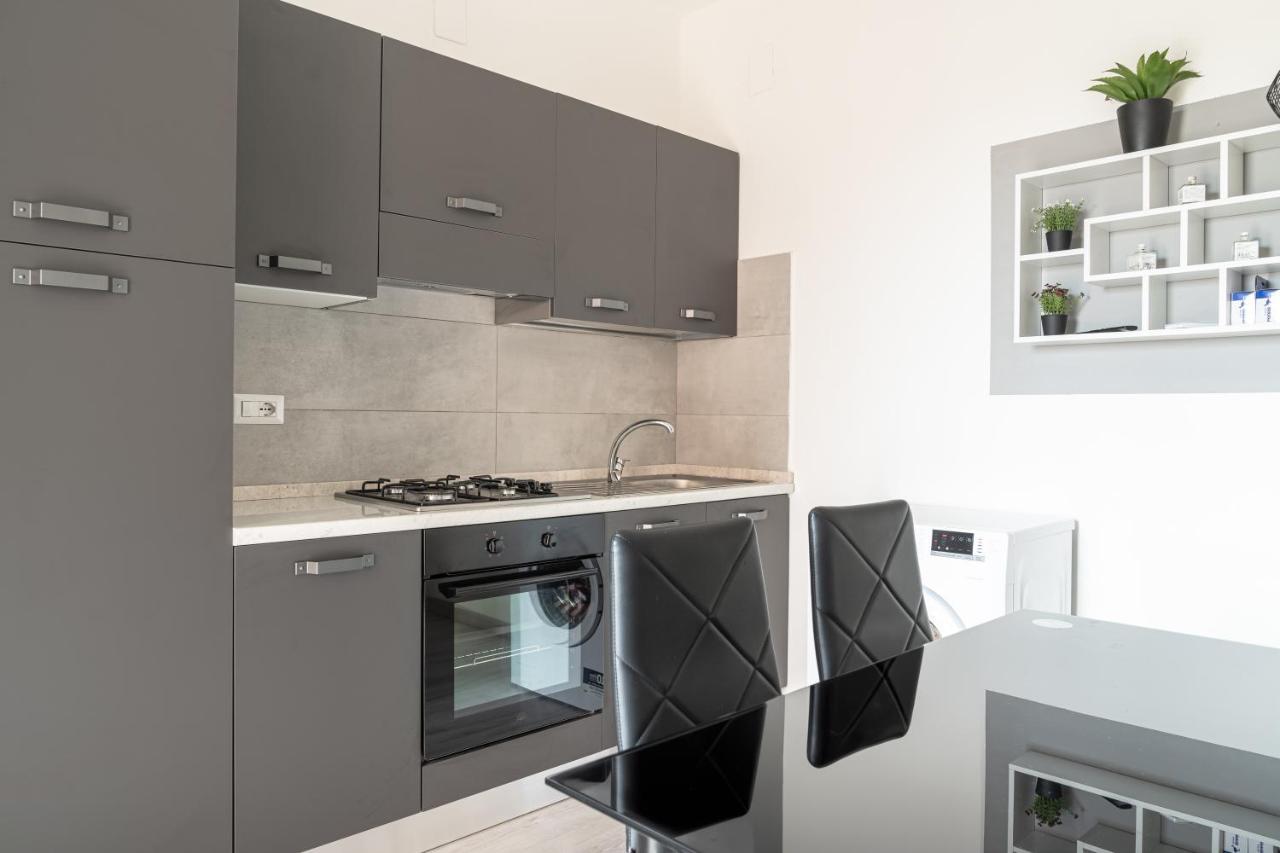 Almi - Guest Apartment Porto Torres Bagian luar foto