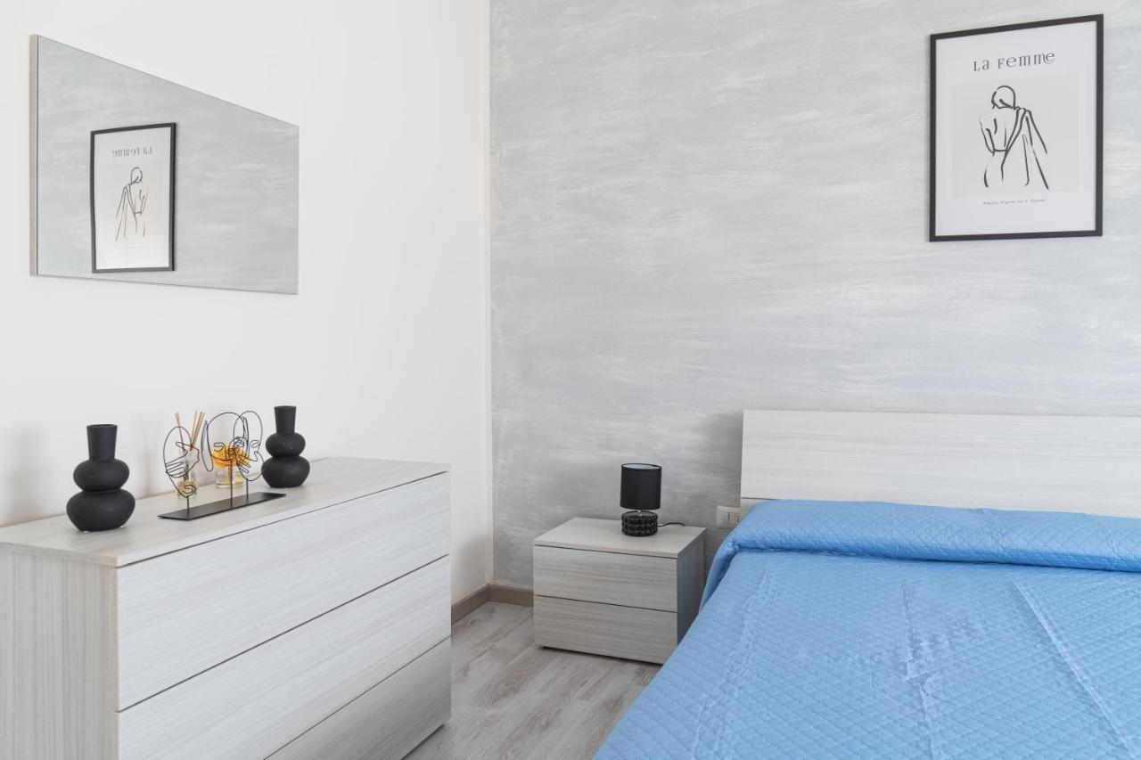 Almi - Guest Apartment Porto Torres Bagian luar foto